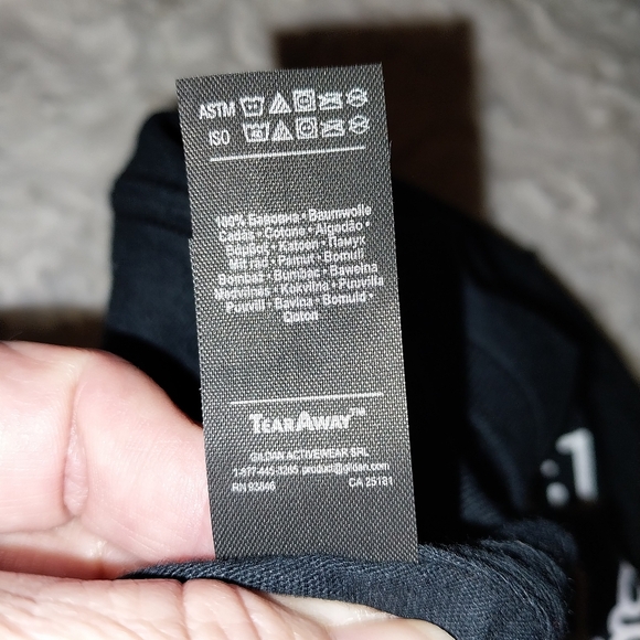 GREAT Teacher's Gift! "I'm Silently Correcting Your Grammar."Black Tee XL NWOT - Picture 5 of 6